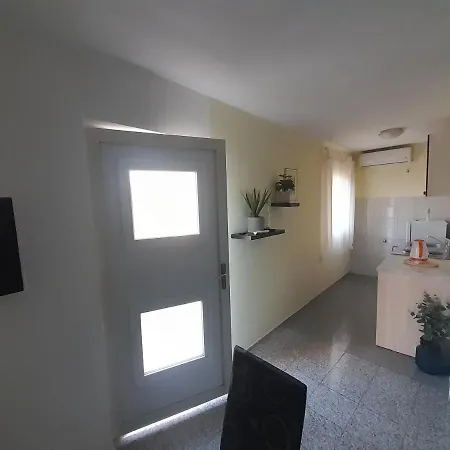 Apartment Dotur *